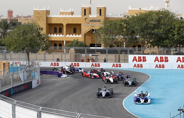‘ABB FIA 포뮬러 E 월드 챔피언십’에 3세대(Gen3) 경주차가 도입되는 2022/23 시즌부터 전기차 타이어를 독점 공급할 파트너로 선정되기도 했다. 사진=포뮬러E코리아 제공