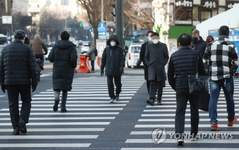 출근길 강추위 계속···한낮 평년기온 회복