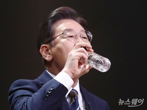 이재명, 김종인 이어 이상돈 만난다···'중도보수층' 공략 행보