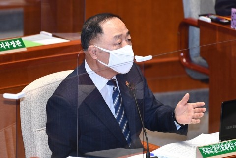 홍남기 &quot;내달 중 네온·크세논·크립톤에 할당관세 0% 적용&quot;