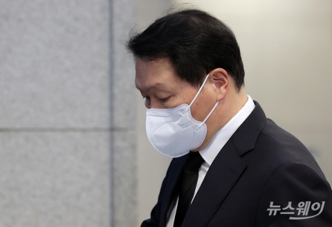 최태원 &quot;안타깝다&quot; 허태수 &quot;경영 잘하신 분&quot;···구자홍 회장 빈소, 재계 발길 이어져