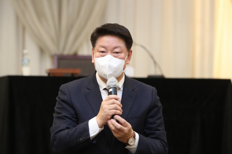 '첫 업계 출신' 오화경 신임 저축은행중앙회장 &quot;양극화 해소 하겠다&quot;(종합)