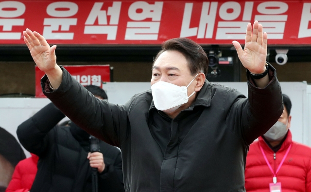 'DJ 고향' 목포 찾은 윤석열 "제가 이재명 민주당보다 김대중 정신에 가까워"