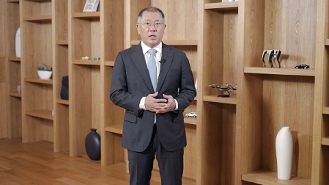 정의선 회장 고려대 후배들 격려···&quot;반복·끈기로 성공적 하루 만들어야&quot;