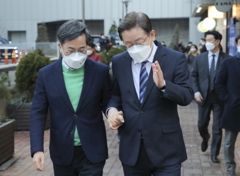이재명, 김동연 사퇴에 &quot;마음 무겁게 받들겠다···승리해 정치교체 이룰 것&quot;