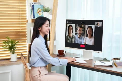 "더 얇고 스마트하게" 삼성전자, 홈 오피스 기능 강화한 모니터 출시