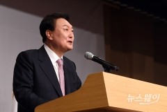 윤석열 당선인, 청와대 안 들어간다···"국민 소통 중요"