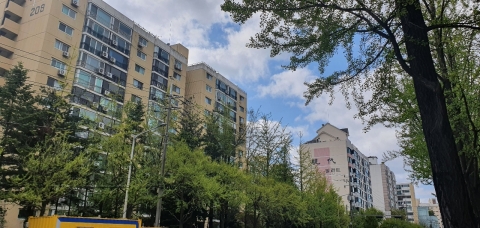  강남불패 재시동···&quot;재건축 단지 중심 문의 급증에 매물도 줄어&quot;