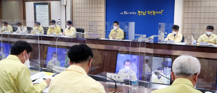 전남도가 22일 실국장 정책회의를 열고 인수위 대응과 국고예산 확보 활동에 온힘을 쏟기로 했다.