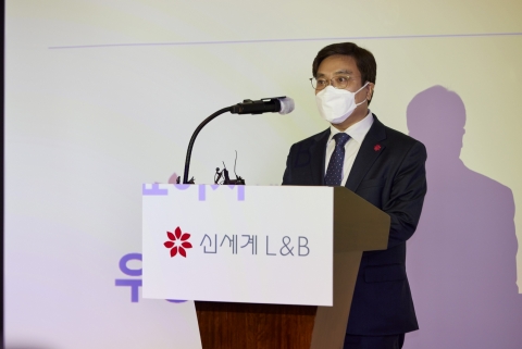 한발 늦은 발포주 '레츠'···신세계 L&amp;B, 시장 뒤흔들 수 있을까