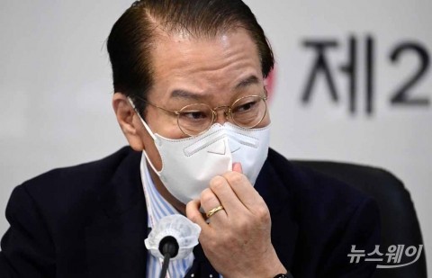 힘 실리는 외교부·통일부···'전전긍긍' 산업부