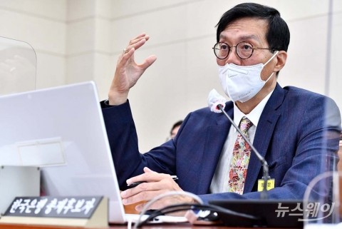 이창용 &quot;예대금리차 공시 찬성···부작용 유의해야&quot;