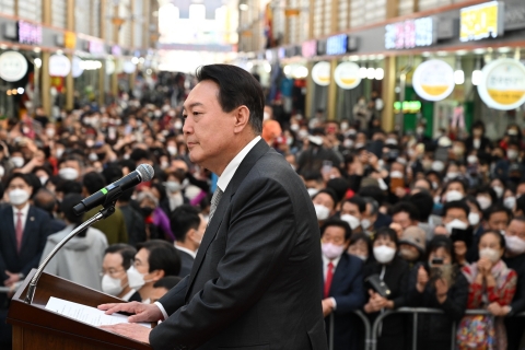 '약속과 민생의 행보' 영호남 방문 尹···&quot;밤잠 못 이룰 때 많아&quot;