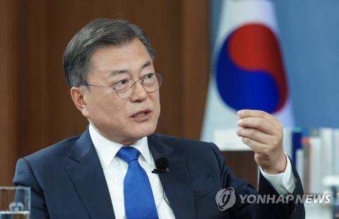 문 대통령 '검찰개혁' 법안 공포···&quot;검찰 정치적 중립성·선택적 정의 우려 해소되지 않아&quot;