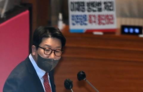 필리버스터 나선 권성동 &quot;민주당, 부정부패 실체 드러나는 게 두려워 무리수&quot;
