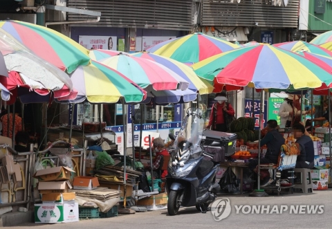 소상공인 &quot;6월도 경기침체 계속 될 듯···회복 기대 없어&quot;