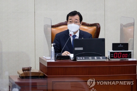 내년 병장 월급 100만원···2025년까지 150만원으로 인상