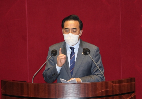 박홍근 &quot;노무현 추도식서 정치 검찰 사과 나오면 국민 통합 의미 있을 것&quot;
