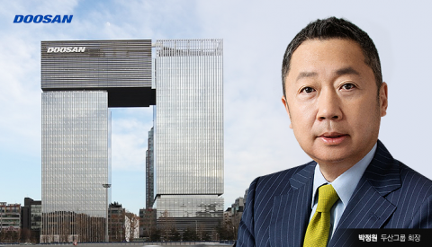 두산 박정원 회장, 지난해 64억···박지원 31억