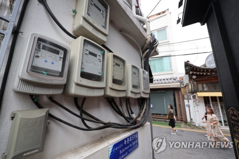 폭염에 전력 고급예비율 연중 최저···전력수급 '불안'