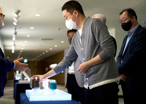 구광모 &quot;경쟁에서 이길 수 있는 R&amp;D 투자해야&quot;···미래 먹거리 '친환경' 낙점(종합)