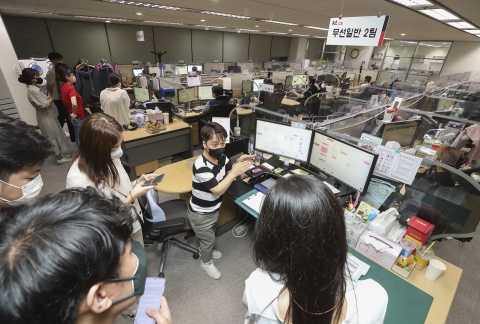 &quot;AI로 상담업무가 수월해졌어요&quot;···KT AICC센터의 혁신