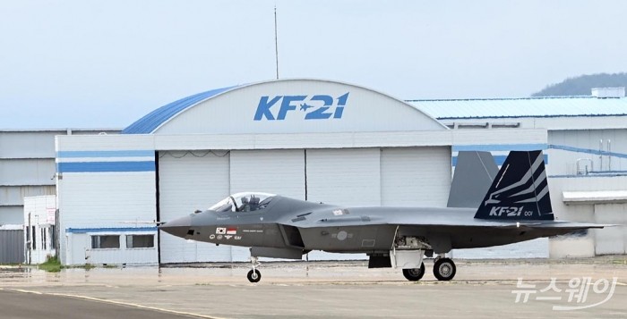 한국항공우주산업(KAI) KF-21 1호기 지상테스트. 사진=이수길 기자