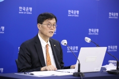 [단독]'취임 100일' 이창용 한은 총재, 통화정책 '합격점'·내부경영은 '미흡'
