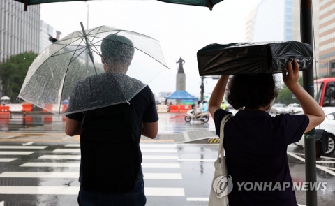 전국 구름 많은데 곳곳에서 소나기···낮 최고 31도