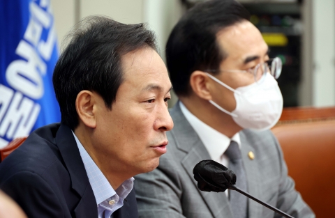 우상호 &quot;윤 대통령 통일부 업무보고 당일 연기···정말 아마추어&quot;