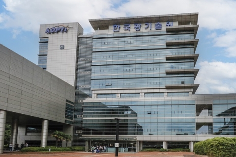 미래를 밝힐 '빛의 원천'....한국광기술원을 가다