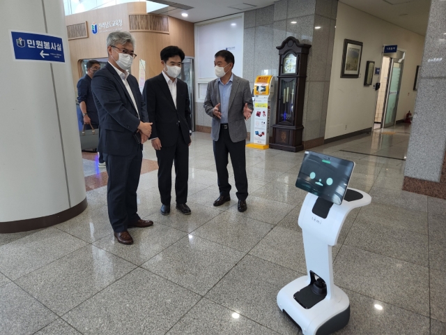 전남교육청, 교육용 AI로봇 보급