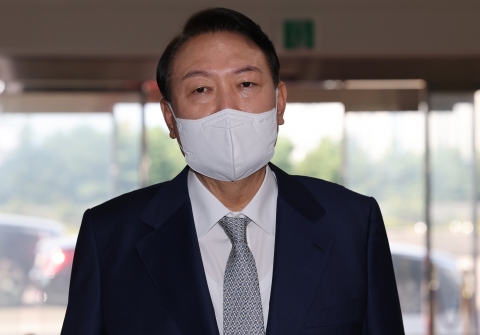 윤 대통령 &quot;경찰 집단 행동에 깊은 우려···중대한 국가 기강 문란&quot;
