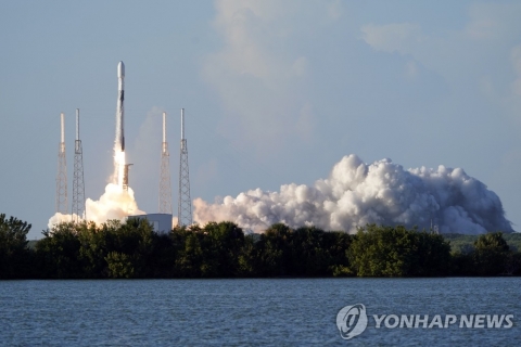 과기정통부 &quot;한국 첫 달탐사선 다누리, 전이궤도 성공적 진입&quot;