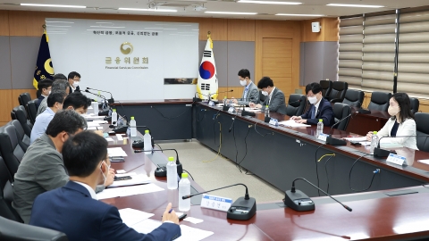&quot;금리인상에 저신용 기업 리스크↑···시장 위기 대응 프로그램 정례화해야&quot;