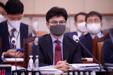 '검수원복' 격돌···여 &quot;법안 해석대로 개정 가능&quot; 야 &quot;시행령으로 개정안 만들어&quot;