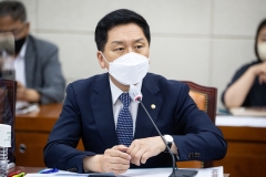 김기현 "전당대회 빨리해야···10월 국감 마치면 문제 없어"