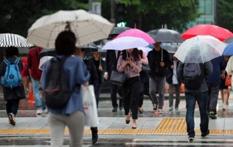 출근길 전국에 비 소식···오후 비 그친 뒤 기온 '뚝'