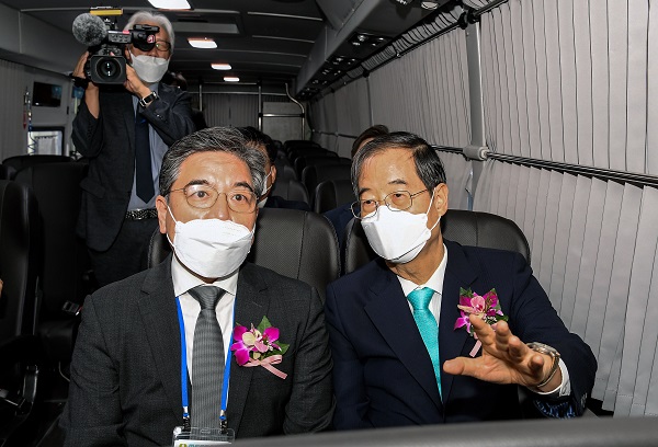 장재훈 현대차 사장 "신형 수소차 곧 선보일 것...3세대 수소연료전지 개발 목표 올렸다"