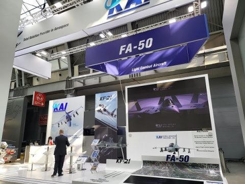 KAI 강구영號, 폴란드 방산 전시회···전략모델 &quot;FA-50·KF-21·LAH&quot; 공개