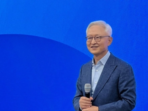 경계현 삼성전자 사장 &quot;챗GPT는 최고의 지성···내년부터 사내 사용 허용&quot;