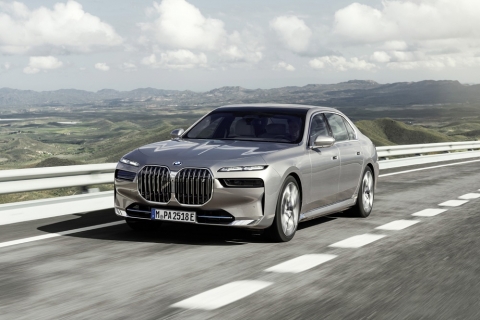 BMW, 7년만에 풀체인지 '뉴 7시리즈' 사전계약 첫날 1200대