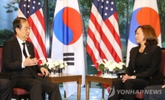 美백악관 "해리스, 韓총리에 'IRA 한국 우려 이해'···협의 지속"