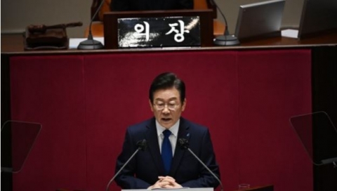이재명, 첫 교섭단체 연설···&quot;제1당으로 외교 참사 책임 분명히 물을 것&quot;