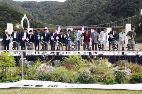 정읍시, '제15회 구절초 꽃축제' 16일까지 진행