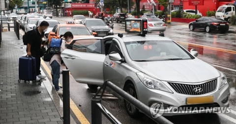 심야택시 콜비 최대 5천원···호출료 내면 목적지 표시 안뜬다