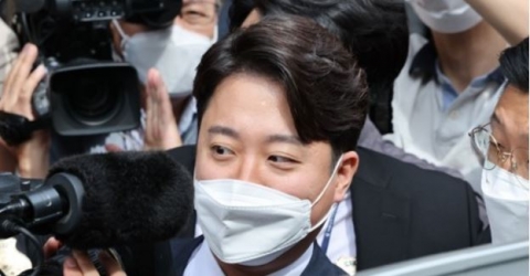 법원, 이준석 가처분 신청 기각···정진석 "현명한 판단에 감사"
