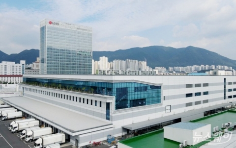 삼성보다 앞선 LG전자, 첨단기술 중무장 LG스마트파크 '눈부시네'