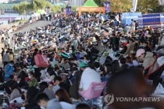 서울 도심 집회·여의도 불꽃축제 여파···곳곳 교통체증(종합)