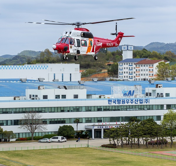 KAI, 709억 규모 '경찰·소방' 국산헬기 3대 납품한다···'임무수행'으로 검증